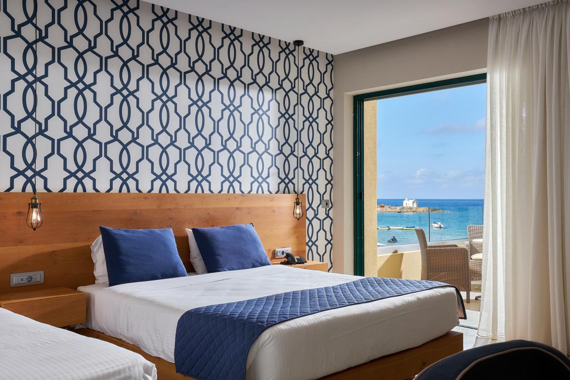 Sirens Beach & Village Малиа Екстериор снимка