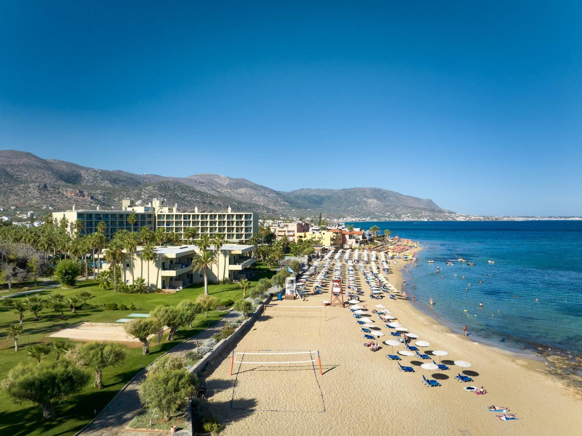 Sirens Beach & Village Малиа Екстериор снимка