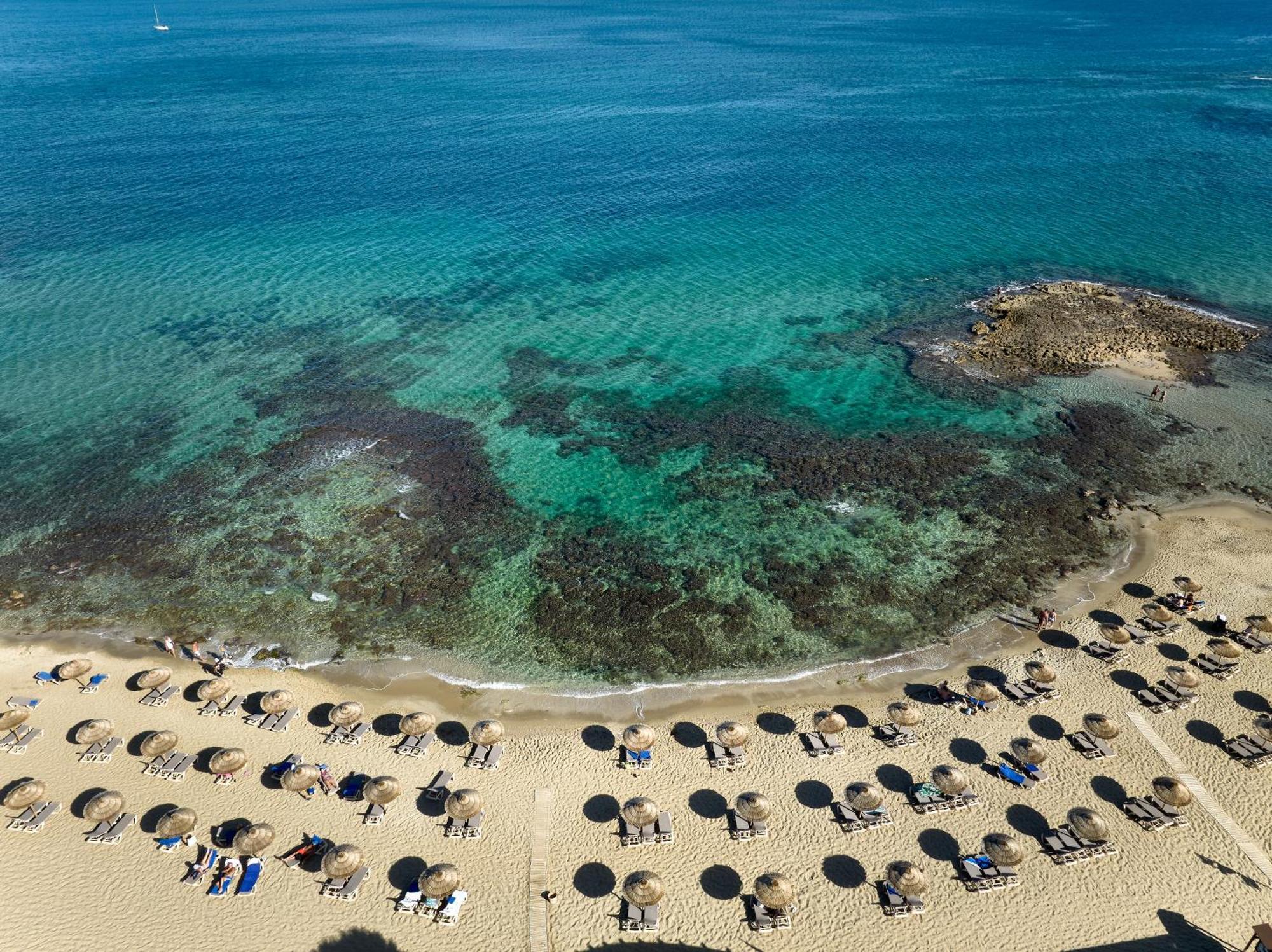 Sirens Beach & Village Малиа Екстериор снимка